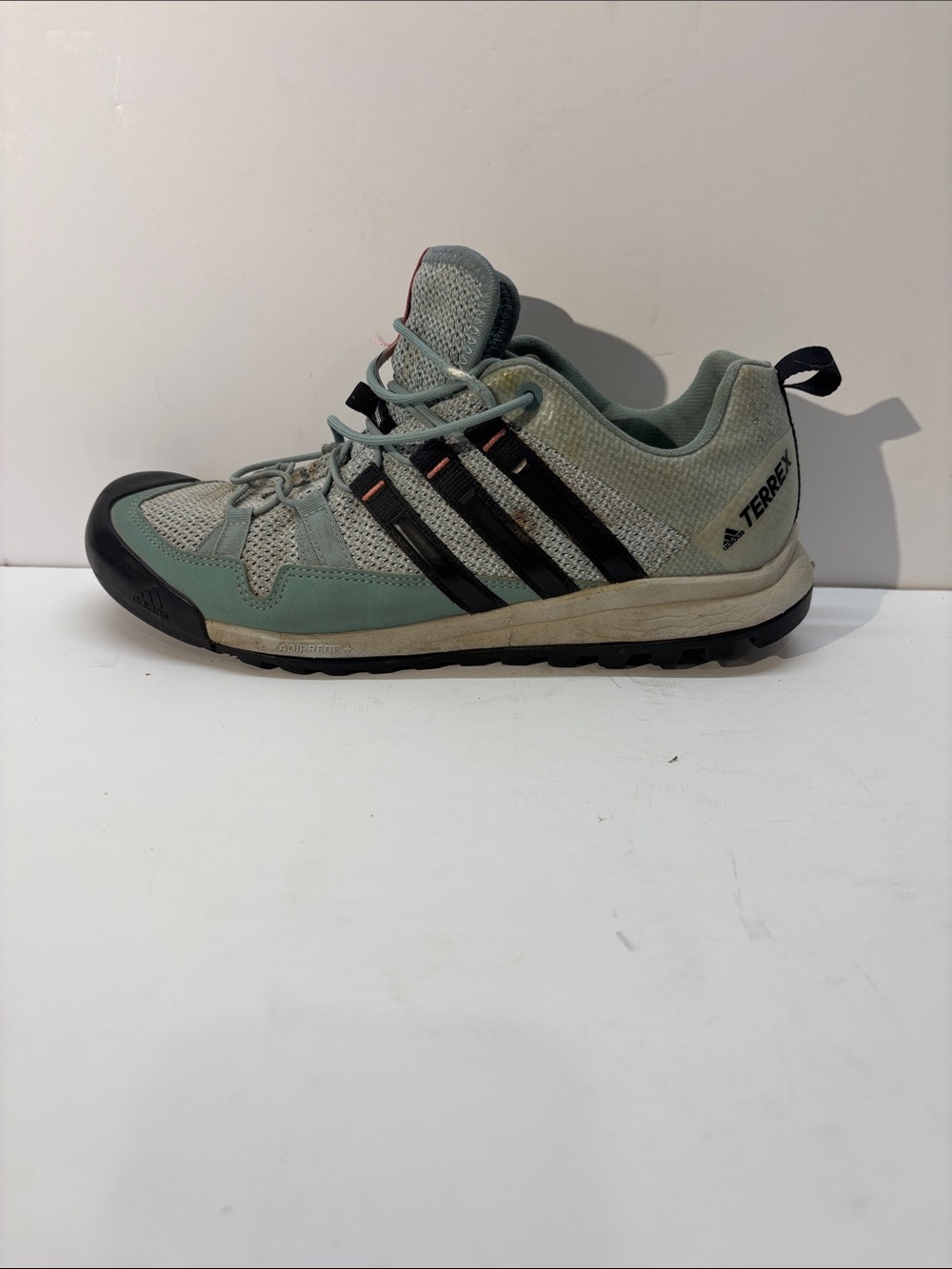 Adidas women’s mint green and black Terrex low-profile hiking sneaker size 8